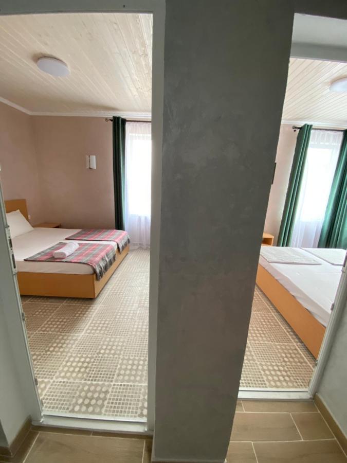 Hotel Ля Вады à Zatoka Extérieur photo