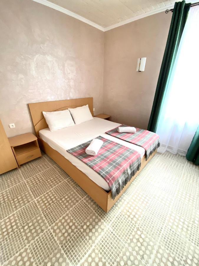Hotel Ля Вады à Zatoka Extérieur photo