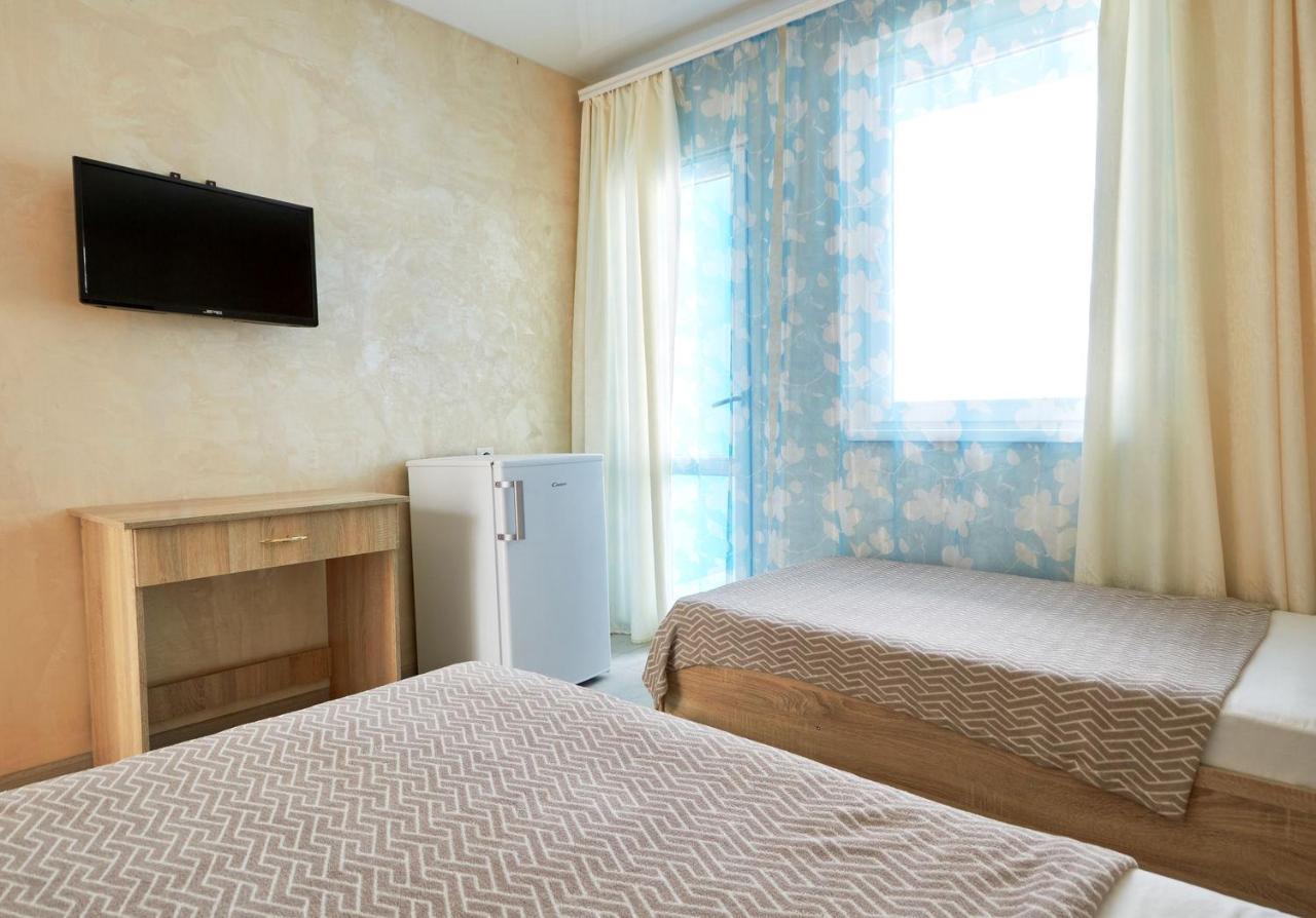 Hotel Ля Вады à Zatoka Extérieur photo
