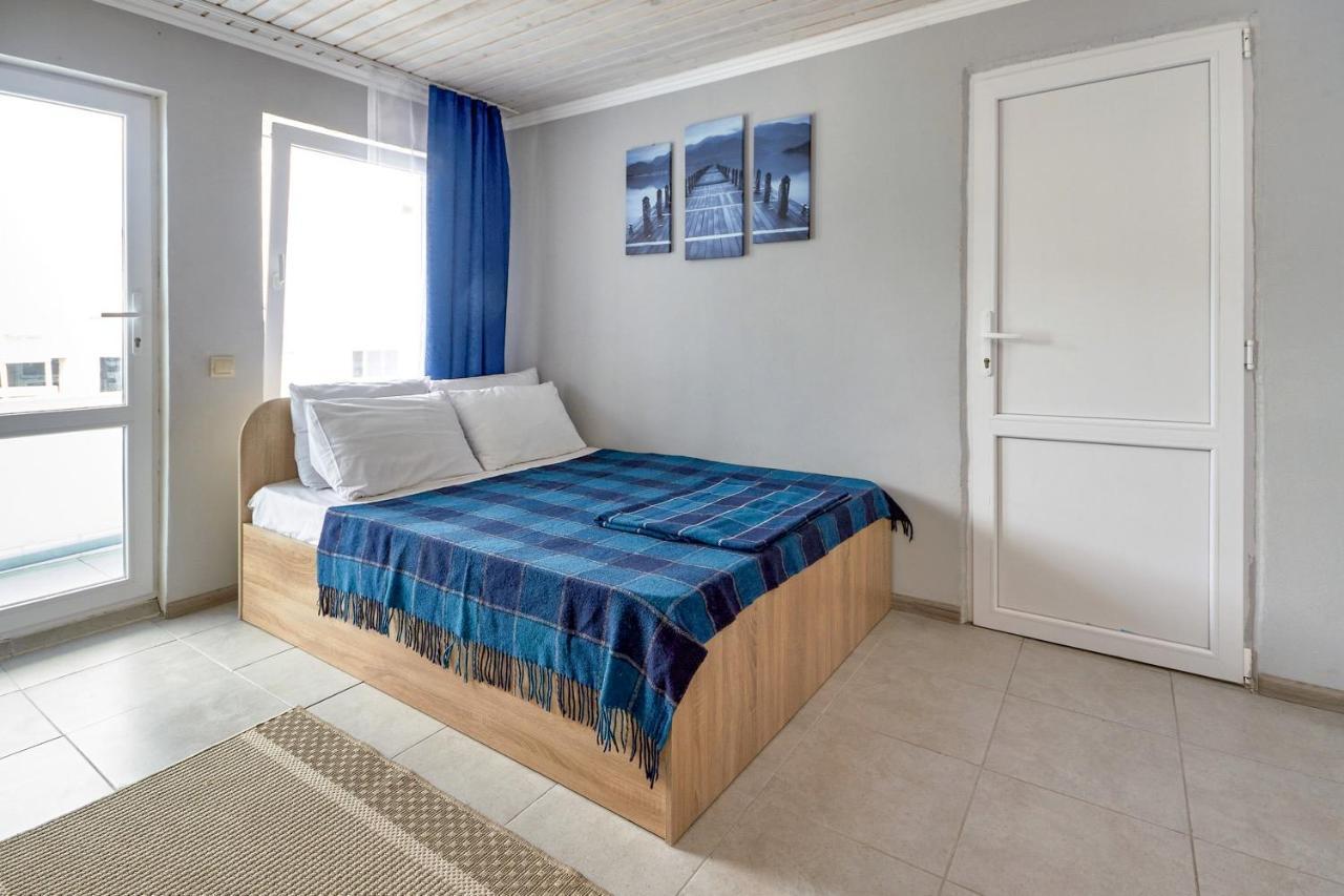 Hotel Ля Вады à Zatoka Extérieur photo
